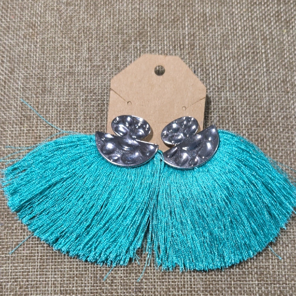 Paparazzi   hammered silver half moon design teal Colored Tassel Earrings